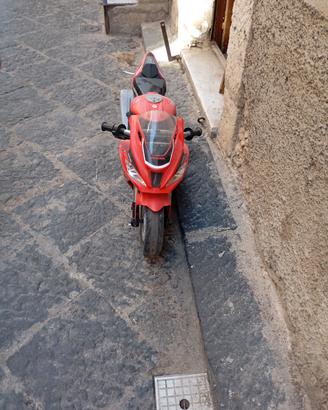 Mini moto a batteria e mini jeep 