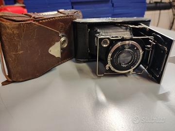 macchina fotografica rollette a soffietto vintage