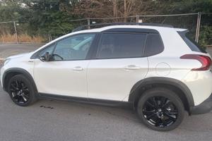 PEUGEOT 2008 HDI GT Line