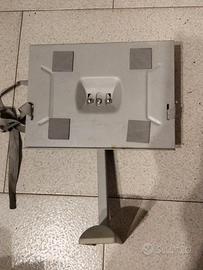 staffa da parete o porta TV in ferro con cinghie