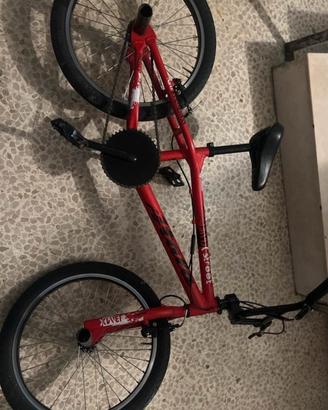 Bici bmx atala rossa