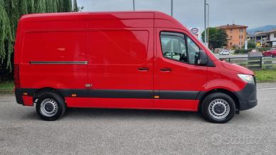 Mercedes sprinter
