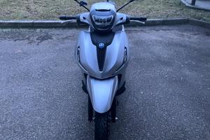 Piaggio Beverly 300 HPE S 2022