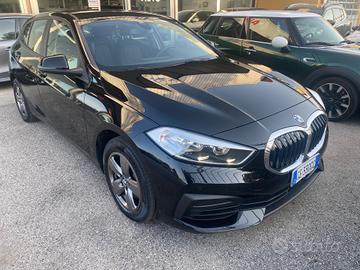 Bmw 116 116d 5p. Business Advantage