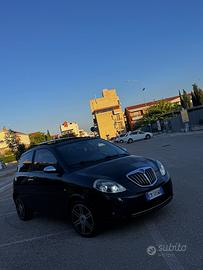 Lancia ypsilon 1.3 multijet