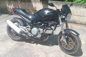 Ducati Monster 750