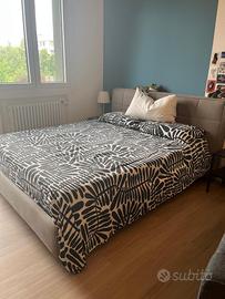 letto imbottito matrimoniale marca Le Comfort