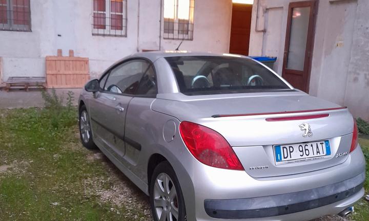 Peugeot 207cc 