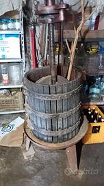 torchio per uva a leva