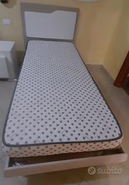 Letto singolo con rete e materasso