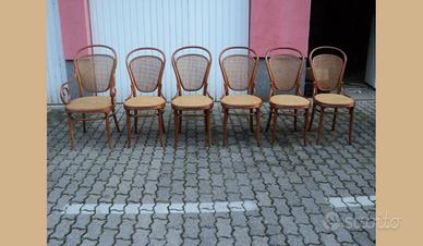 Set di una poltrona e quattro sedie thonet vienna