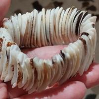 bracciale vintage di conchiglie 