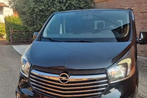 Opel Vivaro  9 posti
