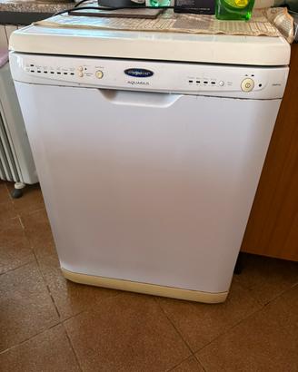 Lavastoviglie Hotpoint Aquarius
