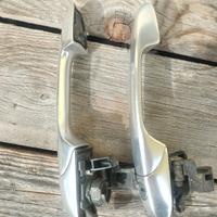 maniglie dx e sx alfa 147 anteriore 