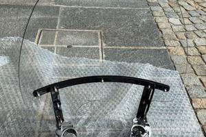 Parabrezza attacchi rapidi per Harley Davidson