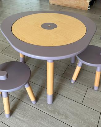 Tavolo Stokke Mutable lilla + 2 sedie + Accessori