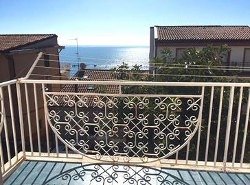 Pioppi appartamento 20 metri dal mare. Parcheggio