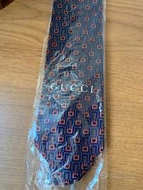 Cravatta Gucci nuova originale
