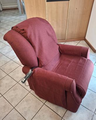 Poltrona elettrica con ruote