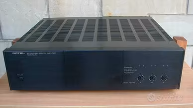 Rotel RP 976 amplificatore finale 6 canali.