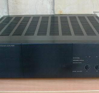 Rotel RP 976 amplificatore finale 6 canali.