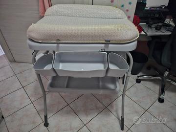 Fasciatoio con vasca per bagnetto