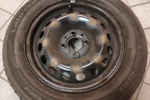 Pneumatici estivi con cerchio