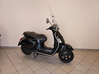 Piaggio Vespa 250 GTS usata in vendita