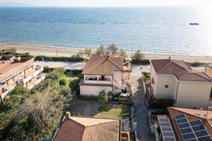 V238 a pratoranieri splendida villa indipendente