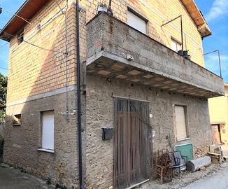 Casa indipendente a Villa Scorciosa