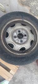 4 cerchi i ferro con gomme firestone 165/65 r13