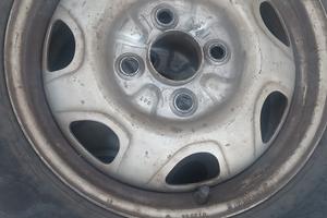 4 cerchi i ferro con gomme firestone 165/65 r13