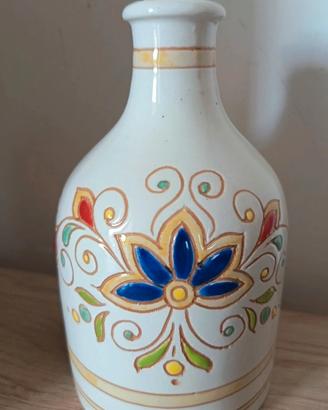 Oliera.  Ceramica pugliese. 