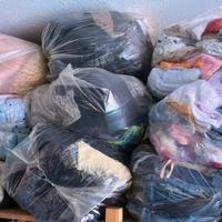 Vestiti uomo , donna, bambini, a sacco 20€