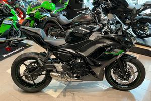 Kawasaki Ninja 650 2025 pronta consegna