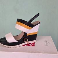 Sandali zeppa n. 39