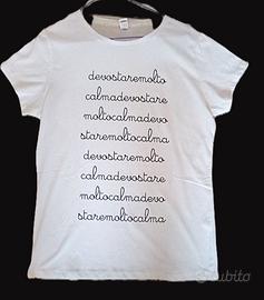 T-shirt bianca "Devo stare molto calma"