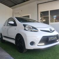 Toyota Aygo 1.0 12V VVT-i 3 porte Lounge Connect M