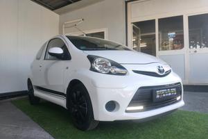 Toyota Aygo 1.0 12V VVT-i 3 porte Lounge Connect M