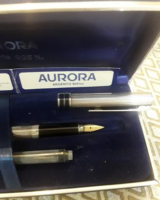 penna stilografica  argento  marca Aurora
