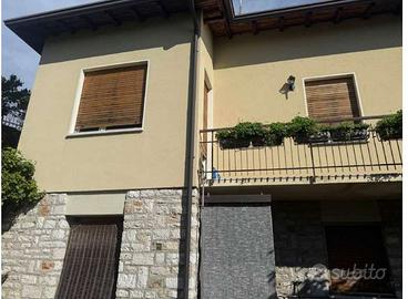 Villa bifamiliare a Gardone Riviera (BS)