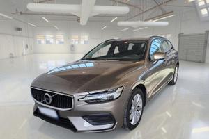 VOLVO V60 B4 D AUTOM. MOMENTUM BUSINESS STATION WA