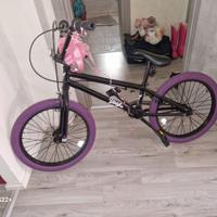 Bmx bicicletta