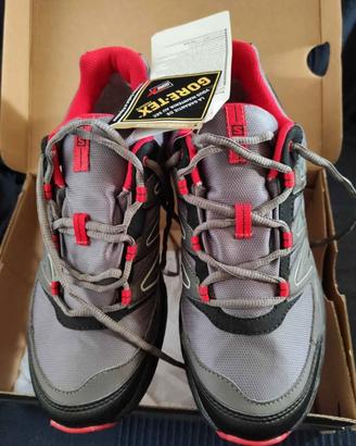 Scarpe Salomon EU40 NUOVE