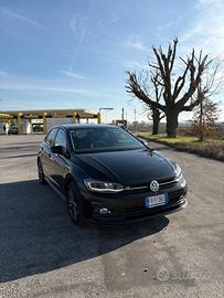 Volkswagen Polo Highline 95cv DSG - R Line