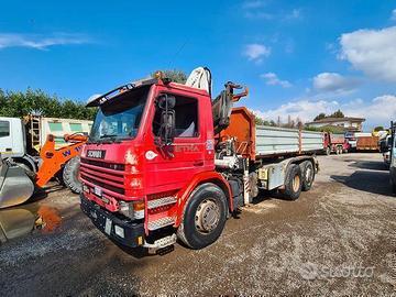 SCANIA 280 Ribaltabile + Gru 6x2 3 assi