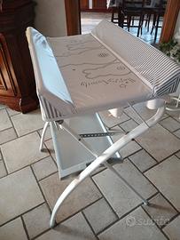 Fasciatoio per bimbi con vasca per bagnetto