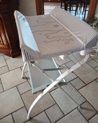 Fasciatoio per bimbi con vasca per bagnetto