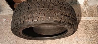 Gomme 255/45/r20
